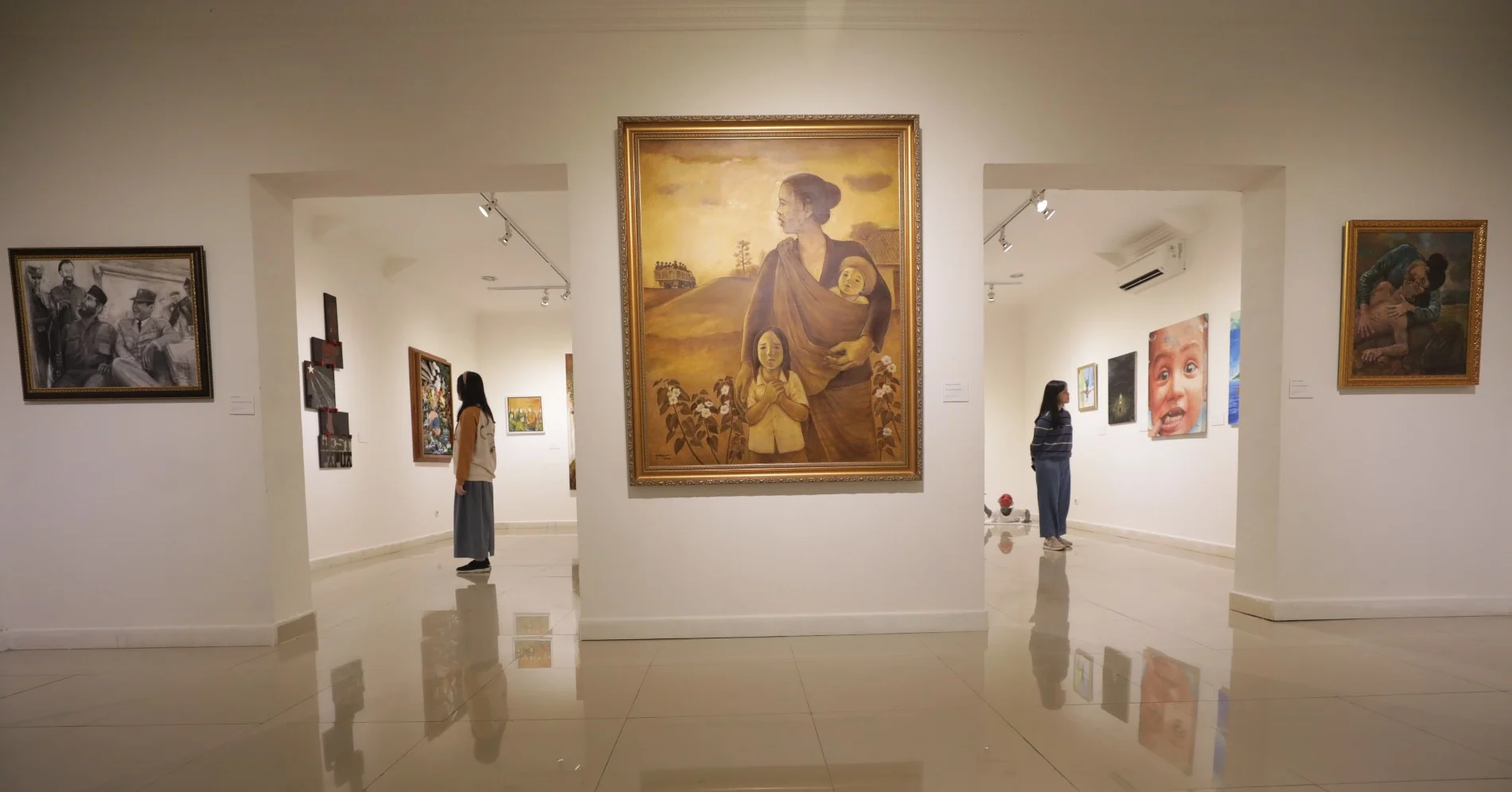 Exploring the Legacy of Global Art Exhibitions